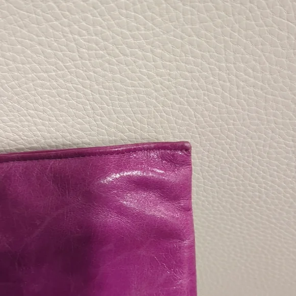 HOBO Vibrant Purple Wristlet - Picture 4 of 8